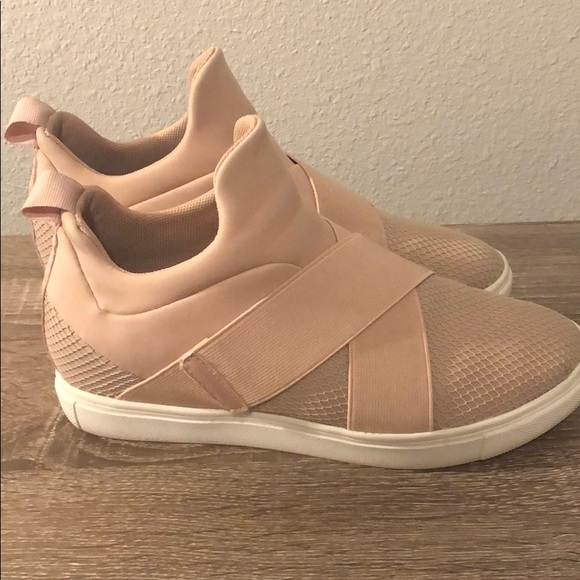 Steve Madden Blush Sneakers - Size 7 - Picture 2 of 4